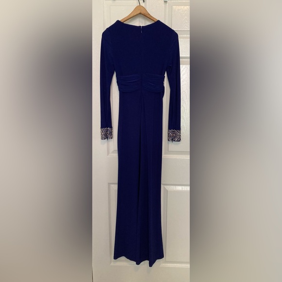 Vince Camuto Size 4 Long-Sleeve Embellished Faux-Wrap Gown in Royal Blue - Picture 6 of 13